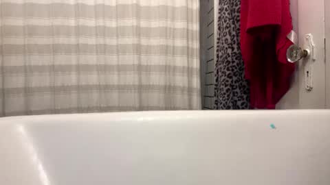 bigmeat23130033 online show from 09/27/25, 02:00