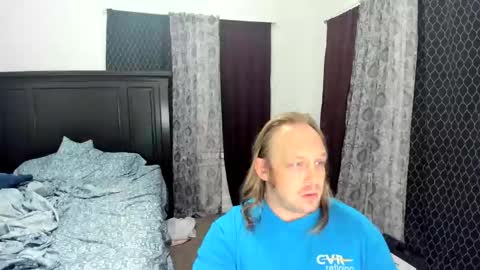 bigmike20129020 online show from 10/05/25, 08:12