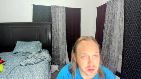 bigmike20129020 online show from 10/08/25, 07:39