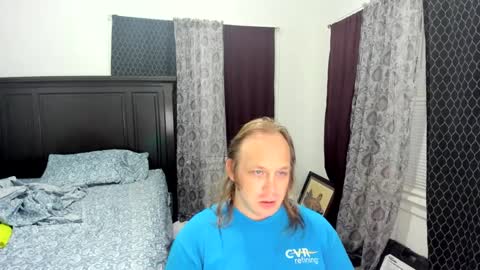 bigmike20129020 online show from 10/09/25, 08:34