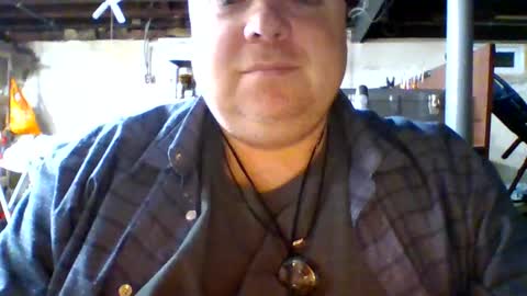 Snapshot of bigred_nyc chatting on 10/17/25, 04:59 Big Red online show from 10/17/25, 04:59
