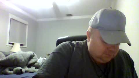 Snapshot of bigred_nyc chatting on 11/20/25, 03:18 Big Red online show from 11/20/25, 03:18