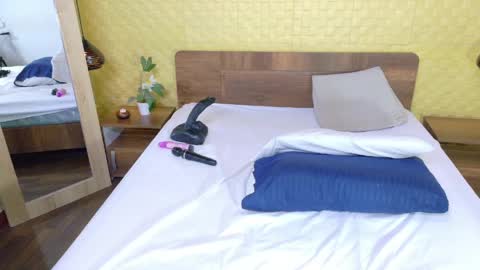 bigroundbooty_ online show from 04/07/26, 08:31