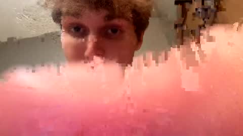 Snapshot of bigskinnyboyshh chatting on 12/25/24, 05:16 bigskinnyboyshh online show from 12/25/24, 05:16