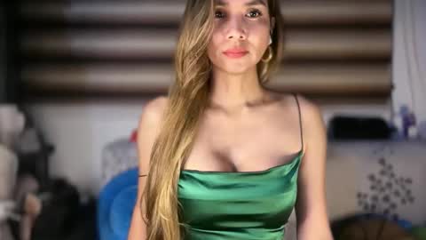 Snapshot of bigsurprise4u chatting on 11/07/25, 06:41 Yna online show from 11/07/25, 06:41