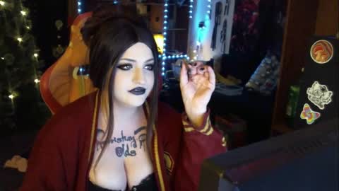 Snapshot of bigtiddygothxx chatting on 12/02/25, 09:36 Lealithhh online show from 12/02/25, 09:36