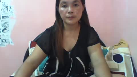 bigtits_24 online show from 06/18/26, 12:22