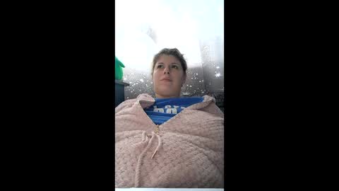 bigtitslala online show from 12/21/25, 11:06