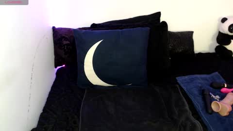 Snapshot of bigtittedtattedlesbian chatting on 09/15/25, 08:42 Nichole lights online show from 09/15/25, 08:42