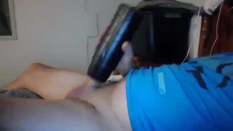 Snapshot of bigtonni chatting on 01/18/25, 02:14 bigtonni online show from 01/18/25, 02:14