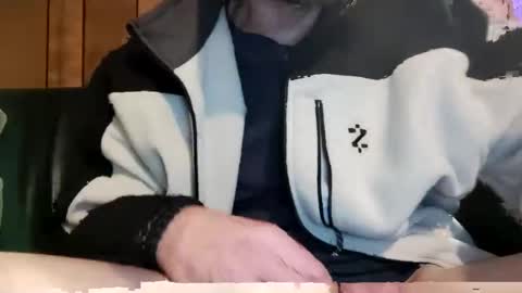 bigwytecock1979 online show from 02/25/25, 04:57