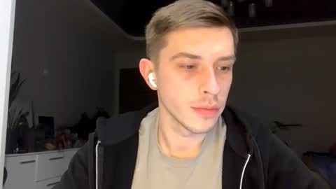 Snapshot of bigxbean_ chatting on 02/17/26, 08:26 Dima online show from 02/17/26, 08:26