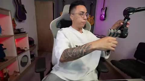 Snapshot of bigxboy96 chatting on 01/14/26, 02:39 bigxboy96 online show from 01/14/26, 02:39