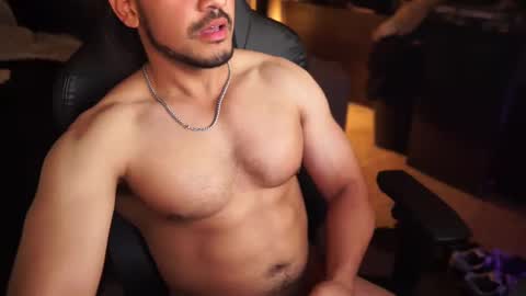 Valleyguy818 online show from 02/11/25, 06:40