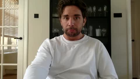 bikdig1 online show from 02/08/25, 03:10