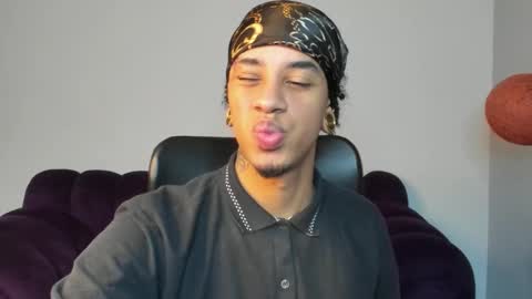 Sebas online show from 09/10/25, 01:33