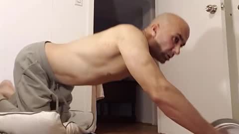 Snapshot of bilie11 chatting on 11/30/25, 06:45 Bilie online show from 11/30/25, 06:45