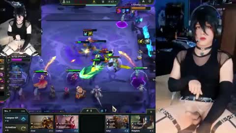 Snapshot of billie_cross_ chatting on 10/05/25, 08:01 billie_cross_ online show from 10/05/25, 08:01