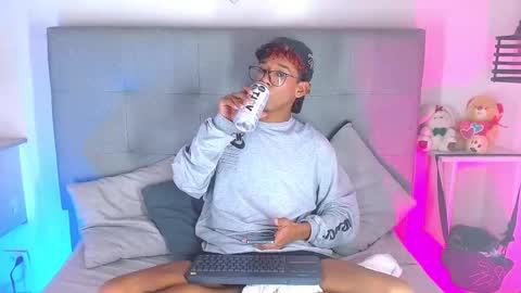 B-I-L-L-I-E 3 online show from 09/29/25, 07:35