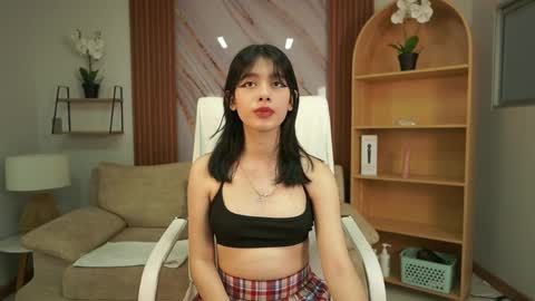 billiebrownn online show from 04/06/26, 07:04