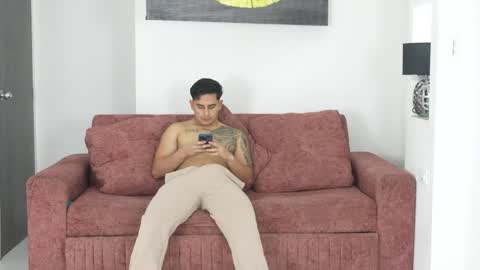 Snapshot of billieee07 chatting on 04/24/26, 02:36 Abbie 18 years - Joe 18 years - Rose 18 years - Cristopher 20 years online show from 04/24/26, 02:36