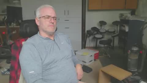 Snapshot of billp750876 chatting on 04/28/26, 09:09 billp750876 online show from 04/28/26, 09:09