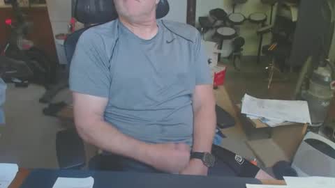 Snapshot of billp750876 chatting on 05/25/26, 06:58 billp750876 online show from 05/25/26, 06:58