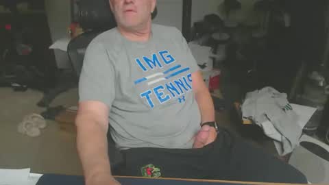 Snapshot of billp750876 chatting on 05/31/26, 03:52 billp750876 online show from 05/31/26, 03:52