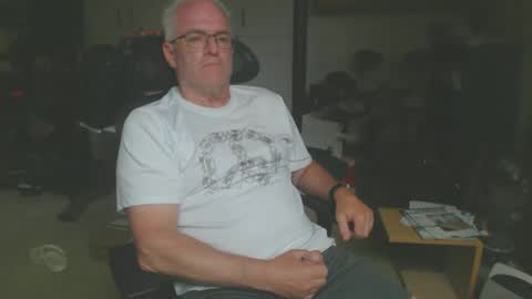 Snapshot of billp750876 chatting on 06/07/26, 08:23 billp750876 online show from 06/07/26, 08:23