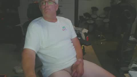 Snapshot of billp750876 chatting on 07/05/26, 12:17 billp750876 online show from 07/05/26, 12:17