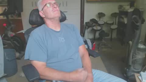 Snapshot of billp750876 chatting on 07/16/26, 08:15 billp750876 online show from 07/16/26, 08:15