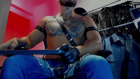 Snapshot of billymayer_ chatting on 12/25/24, 09:00 billy online show from 12/25/24, 09:00