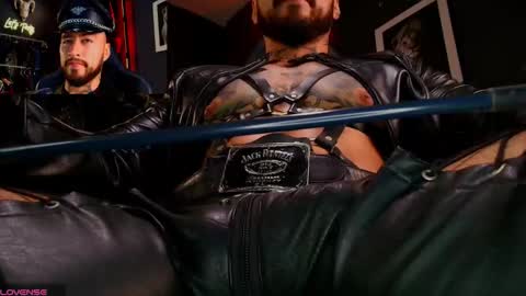 Snapshot of billymayer_ chatting on 11/10/25, 05:23 billy online show from 11/10/25, 05:23