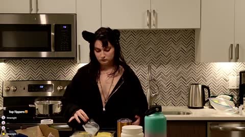 Danny online show from 12/31/24, 08:59