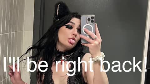 Danny online show from 03/10/25, 05:54