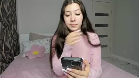 Snapshot of bina_mima chatting on 07/01/26, 04:03 bina_mima online show from 07/01/26, 04:03