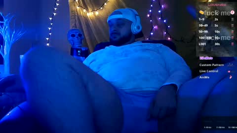 Snapshot of binkanator33 chatting on 05/18/26, 11:32 johnnydepth333 online show from 05/18/26, 11:32