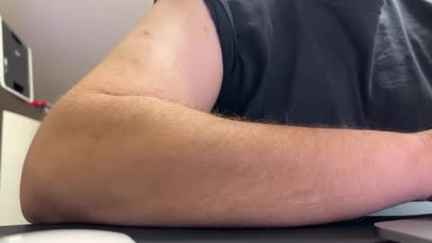 bipeni online show from 12/05/25, 01:52