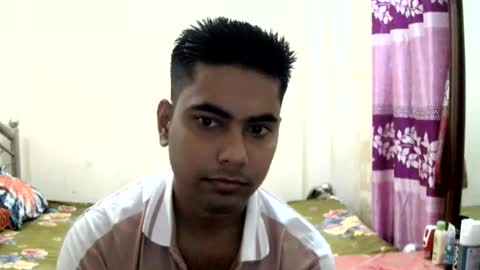 Snapshot of birbikrom104 chatting on 06/10/26, 08:13 birbikrom104 online show from 06/10/26, 08:13