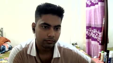 Snapshot of birbikrom104 chatting on 06/11/26, 07:39 birbikrom104 online show from 06/11/26, 07:39