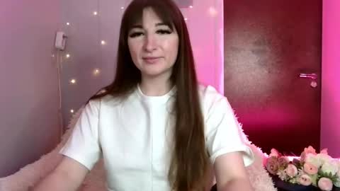 Snapshot of birdie_kiss chatting on 06/02/26, 07:27 birdie_kiss online show from 06/02/26, 07:27
