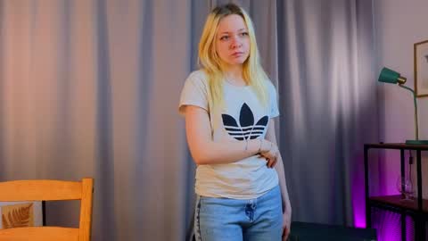 Alice online show from 04/11/26, 03:27