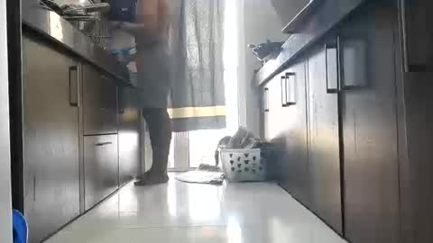 Bir Hans online show from 12/17/25, 10:32