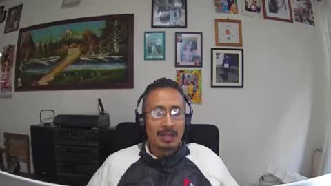 Snapshot of bisexmangenx chatting on 11/13/25, 03:11 Manu O online show from 11/13/25, 03:11