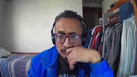 Snapshot of bisexmangenx chatting on 12/22/25, 06:38 Manu O online show from 12/22/25, 06:38