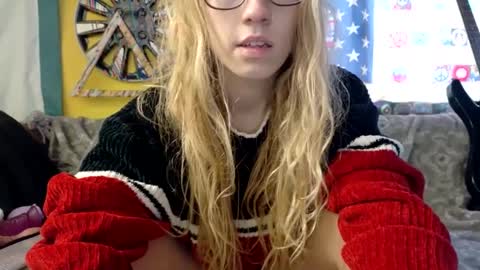 Brittany Bear online show from 02/11/25, 09:56