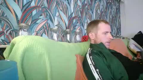 bizoukey15 online show from 09/25/25, 10:46