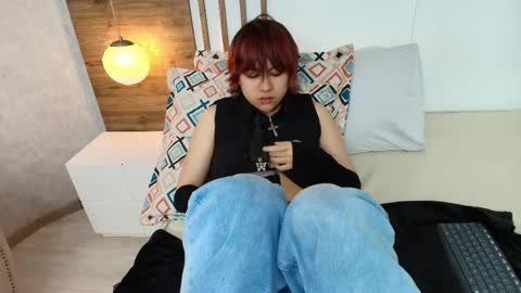 Snapshot of bj_olivine chatting on 06/01/26, 08:32 Bj Olivine online show from 06/01/26, 08:32