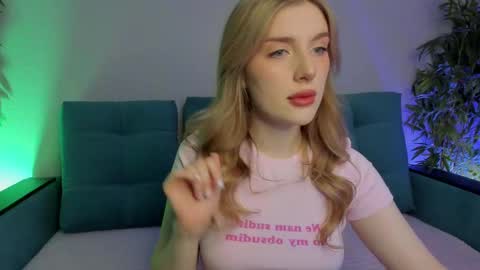 Julia online show from 02/14/25, 08:31