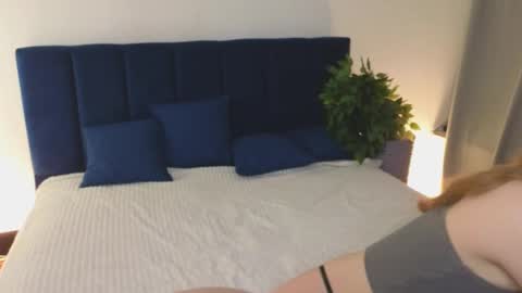 Julia online show from 02/16/25, 08:32